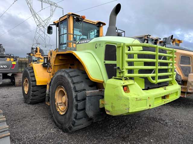 Used Volvo L180G Wheeled Loader U5023