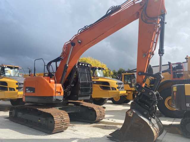 Used 2019 Doosan DX235LCT Excavator - U4987