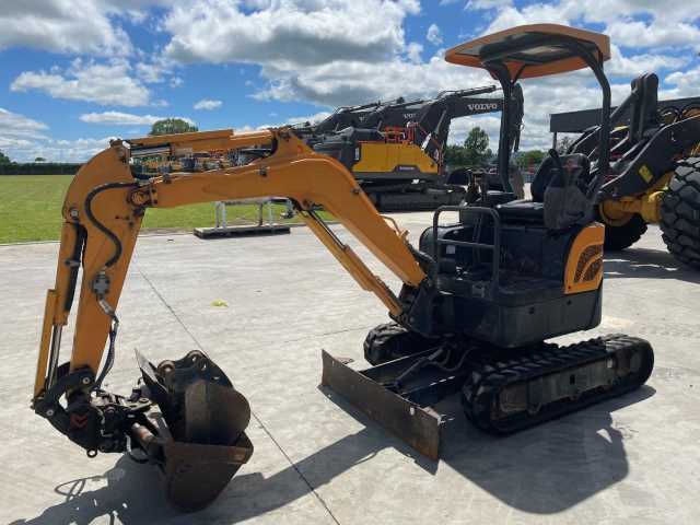 Used 2018 Hyundai R17Z-9A Excavator - U5119