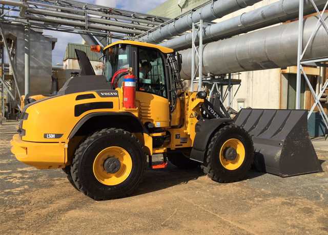 VOLVO COMPACT WHEEL LOADERS