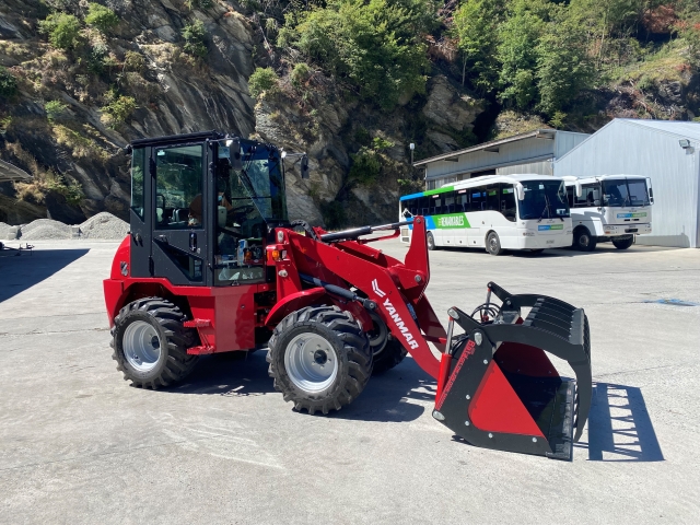 YANMAR WHEEL LOADERS