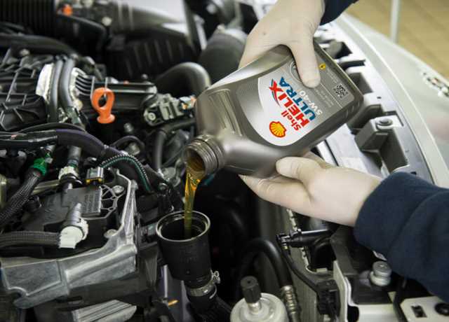 Petrol Engine Oil