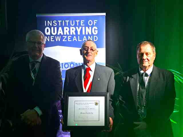 TDX icon Brian Docherty honoured with recognition of service award at the QuarryNZ 2023 conference